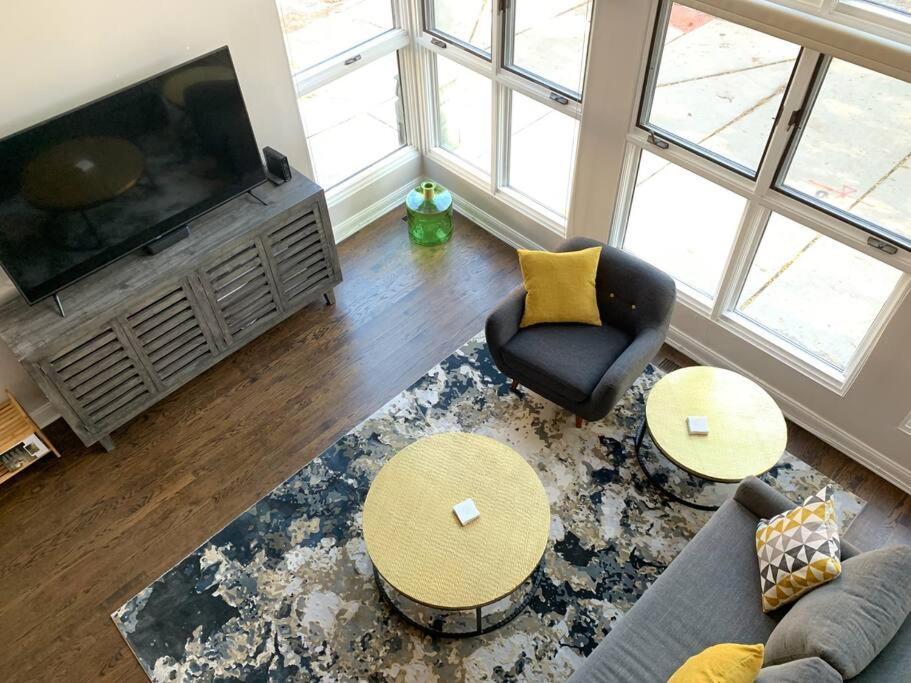 シカゴLincoln Park Light-Filled Loftアパートメント エクステリア 写真