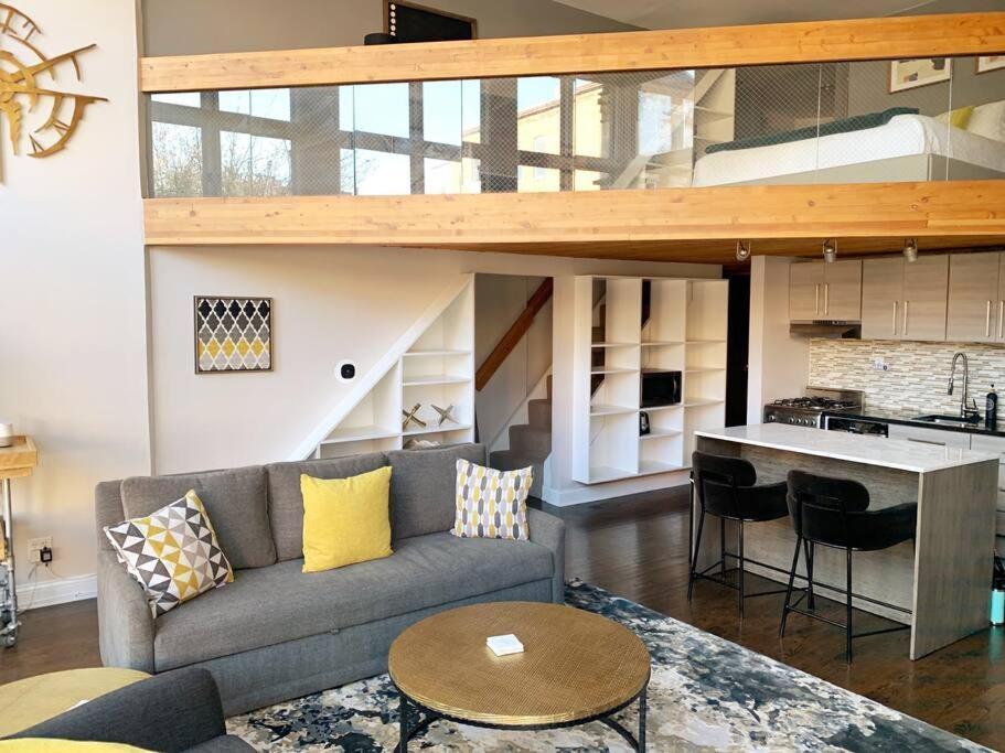 シカゴLincoln Park Light-Filled Loftアパートメント エクステリア 写真